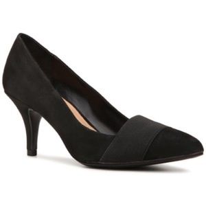 Ellen Tracy Leather Upper Bee Pump